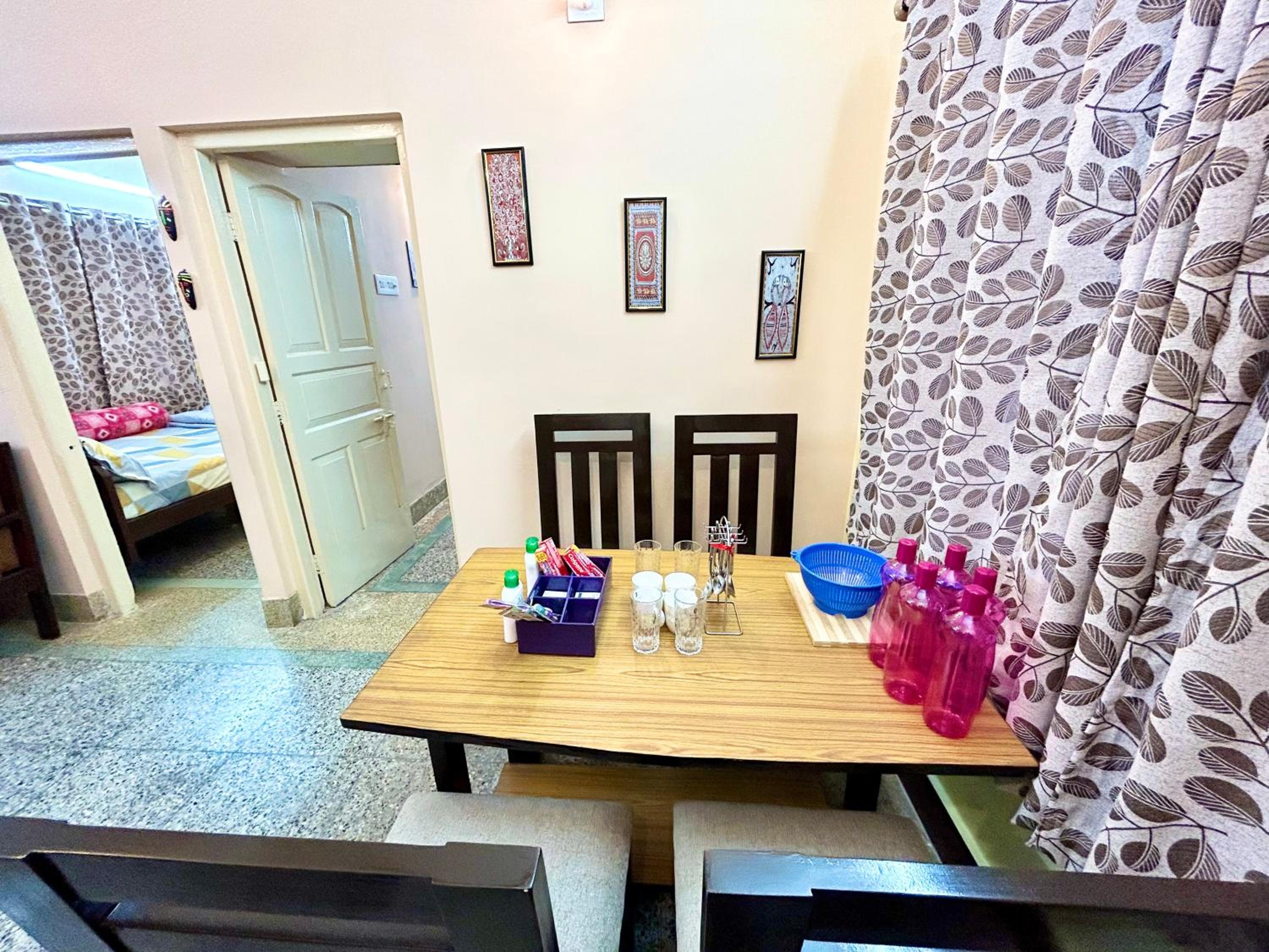 Classic 2BHK Serviced Apartment beside Jadavpur University