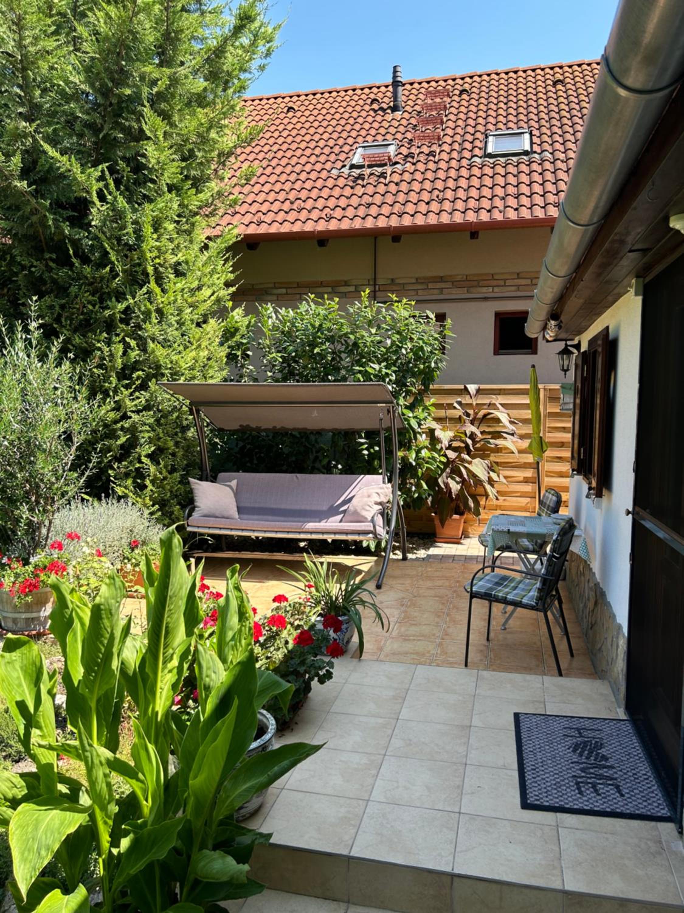 CSAOL Apartman ház view 5