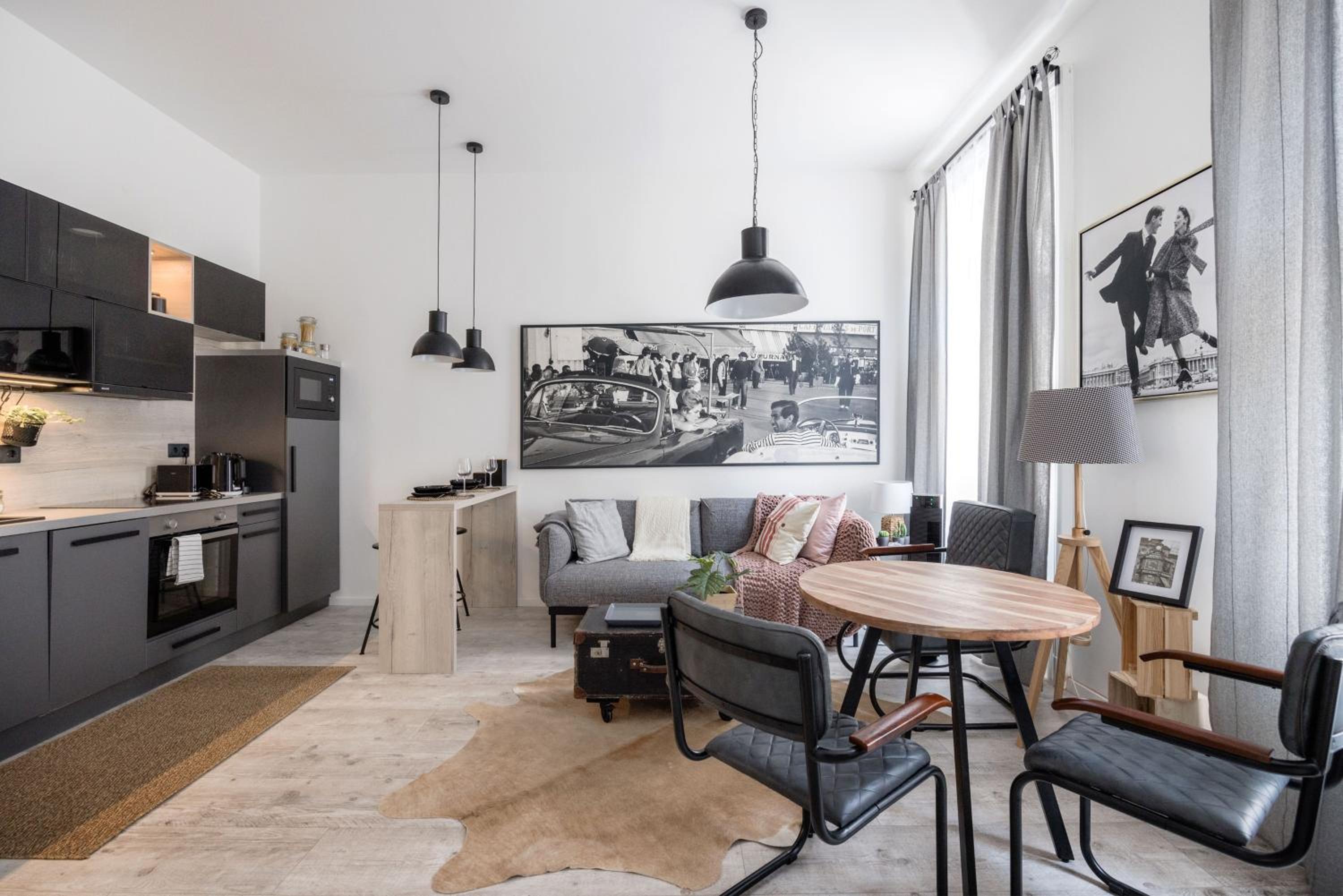 Two-bedroom apartment next to Music Academy view 3