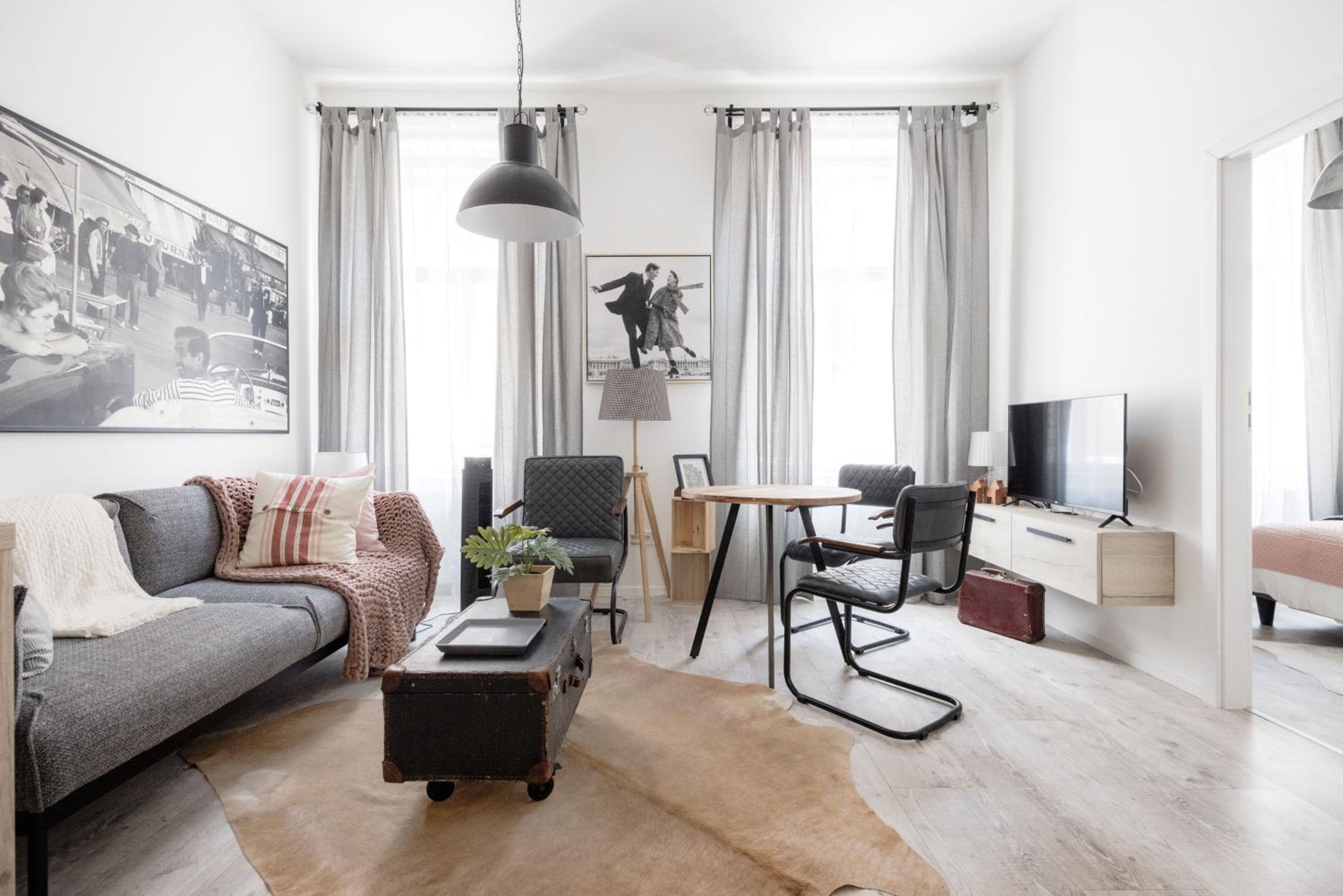 Two-bedroom apartment next to Music Academy view 5