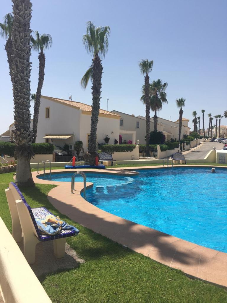 Casa Orihuela Costa con parking privado y piscina