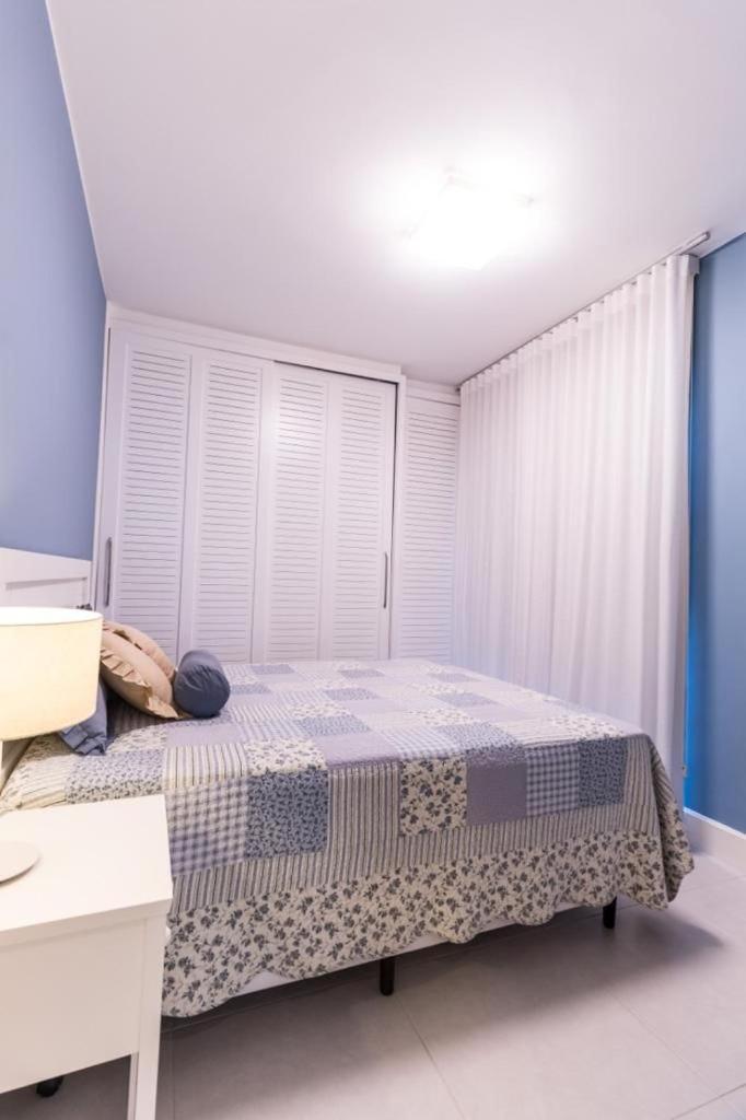 C132 Cobertura de 2 quartos em Canajurê
