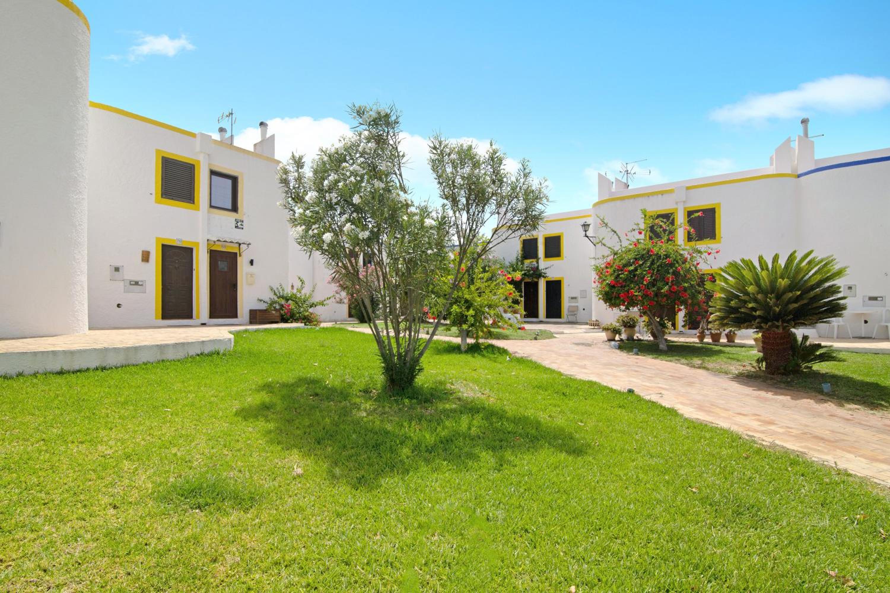 Typical Algarve Almargem 75 view 5