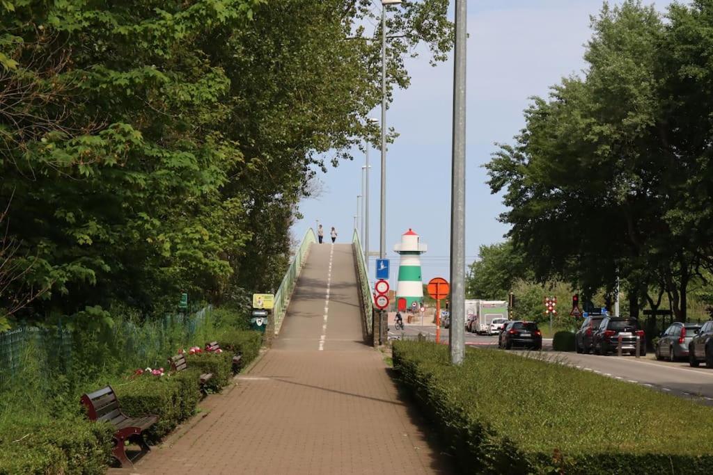 App op steenworp van golf&strand