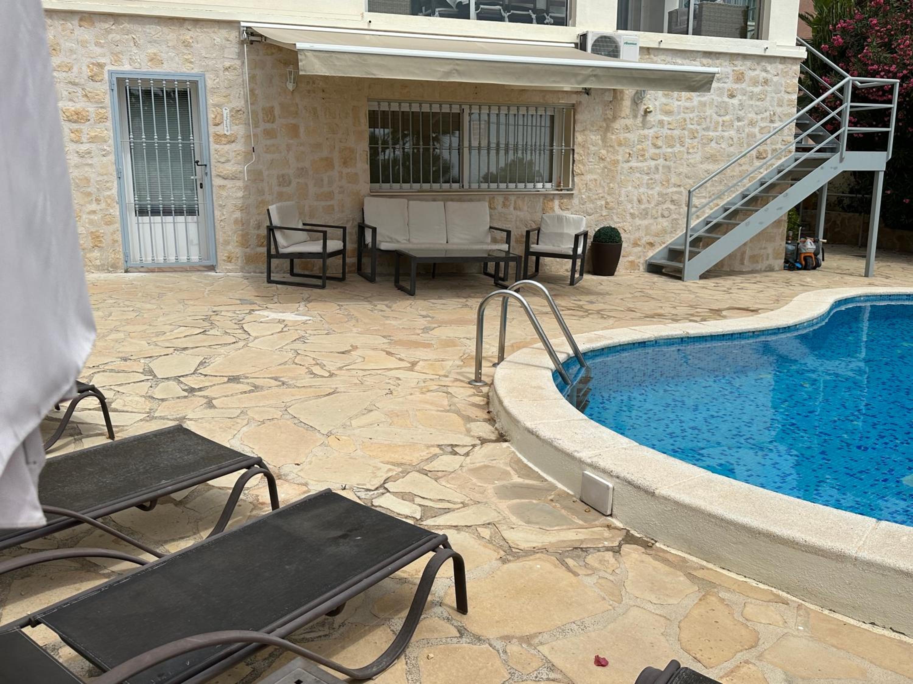 Apartamentos en la villa con el territorio común en Calpe