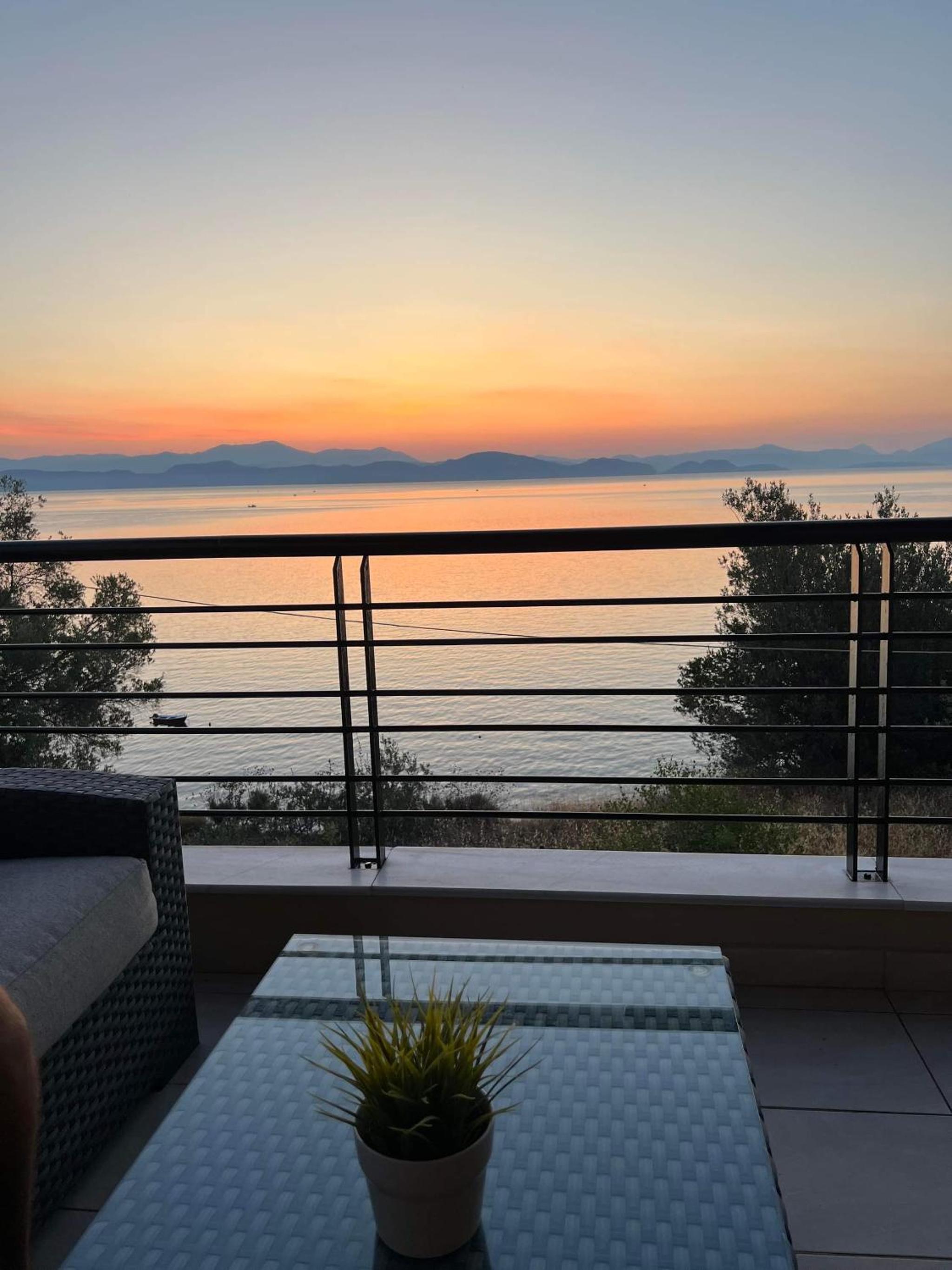 Spenny Sunrise Apartment