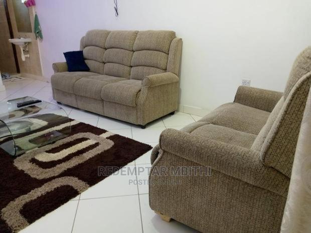 Mumbi's Apartments view 4