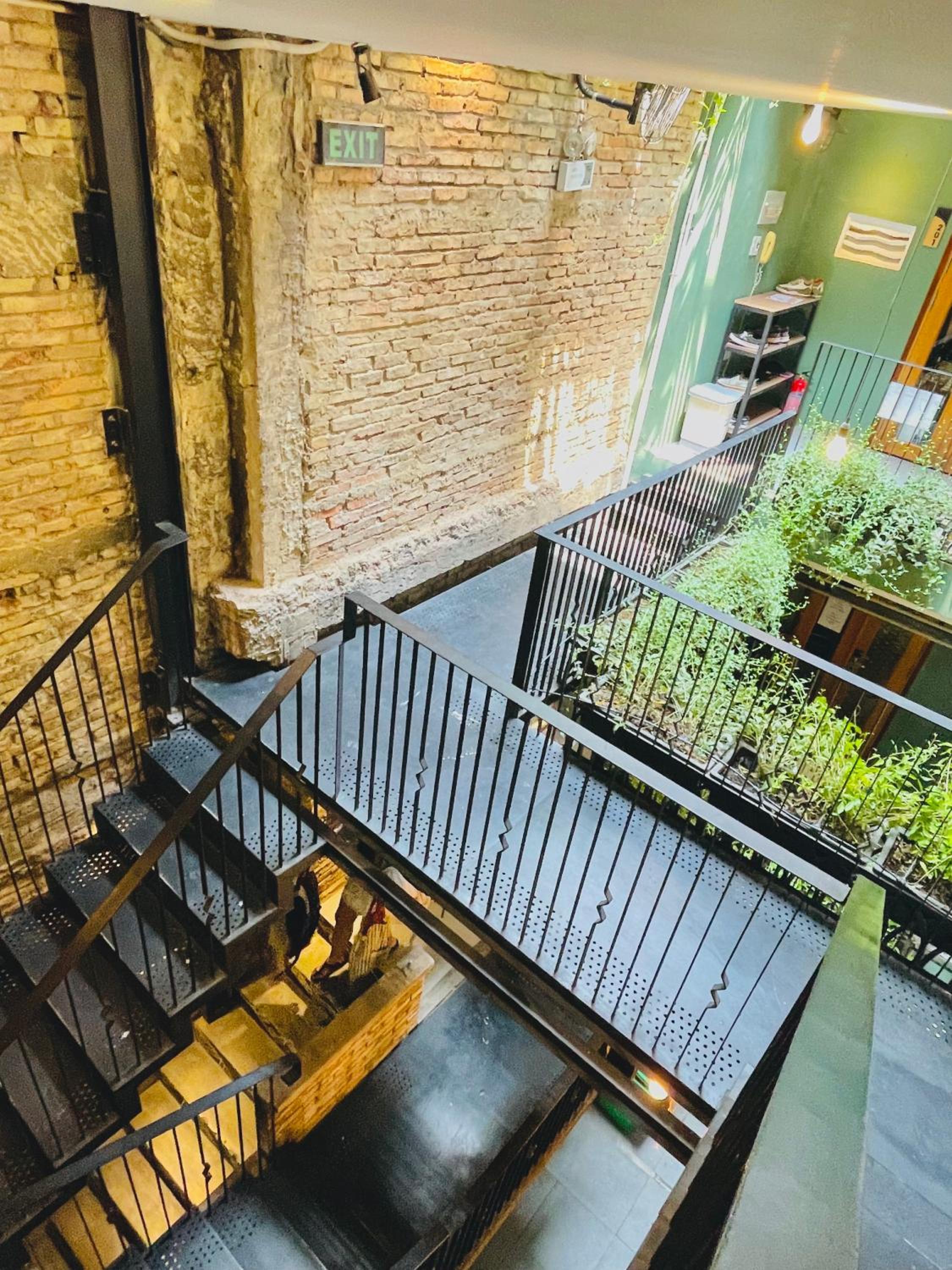 VY DA CENTRAL MARKET HOSTEL