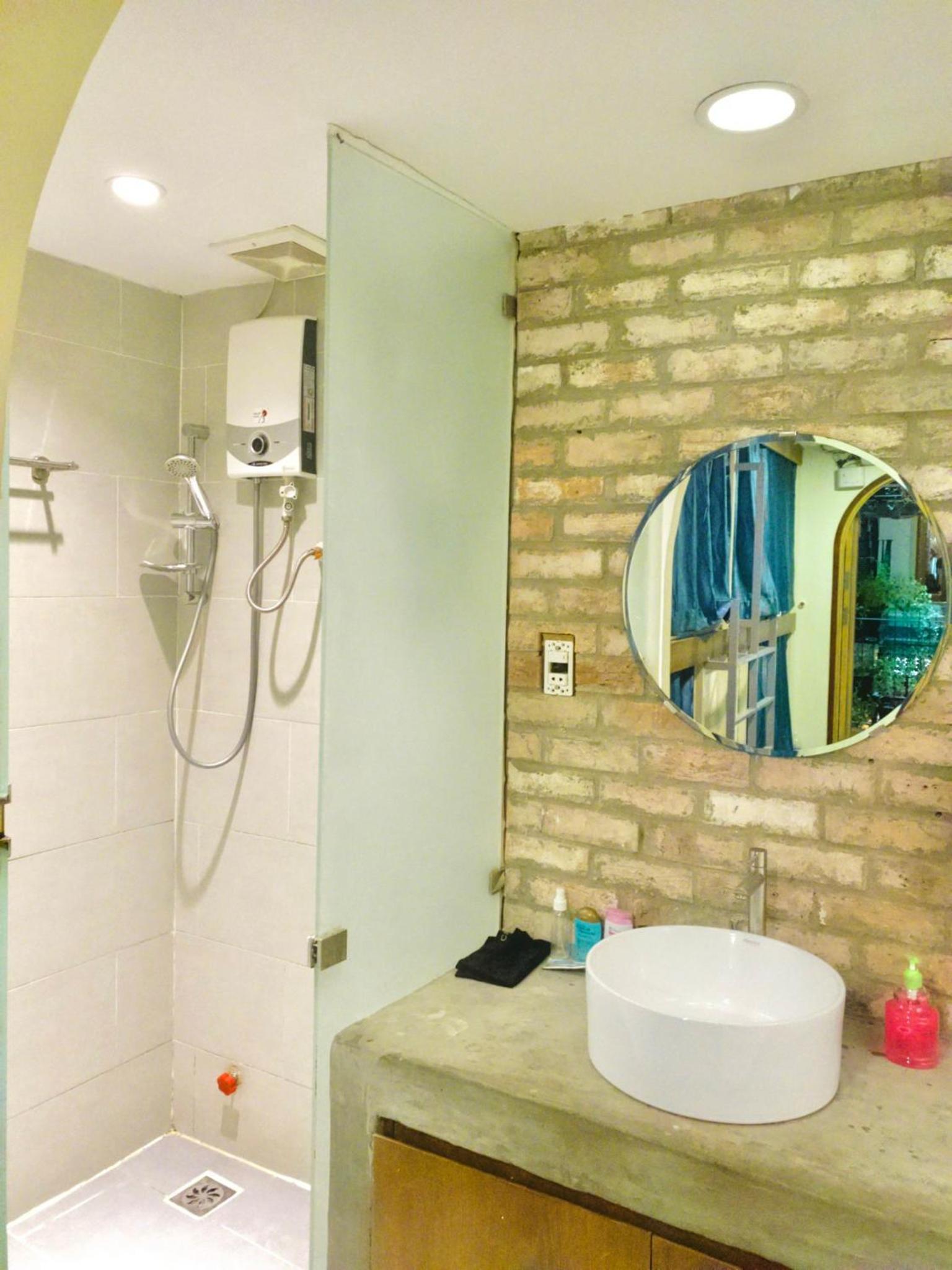 VY DA CENTRAL MARKET HOSTEL