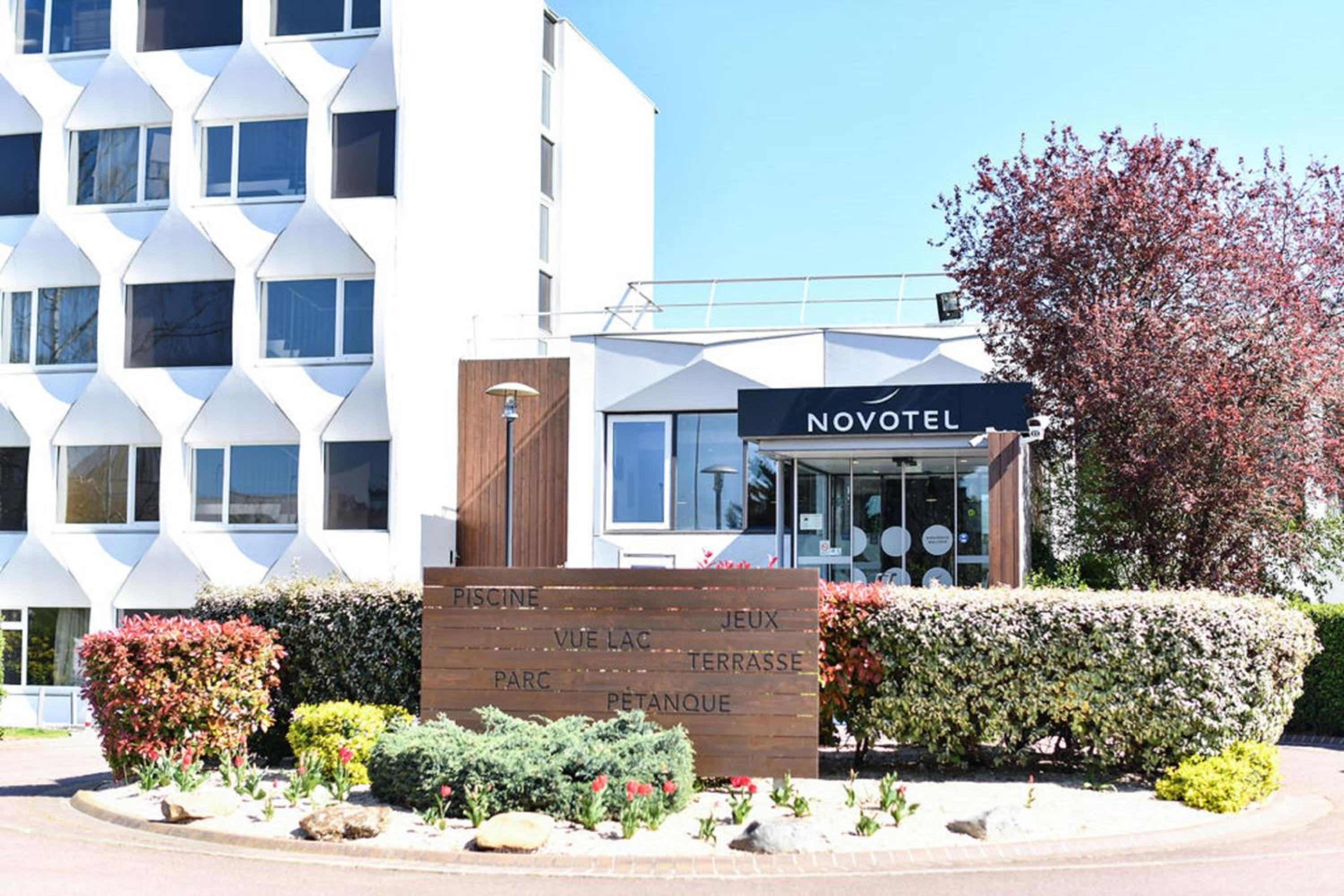 Creteil Vacations - Novotel Paris Creteil Le Lac - Property Image 6