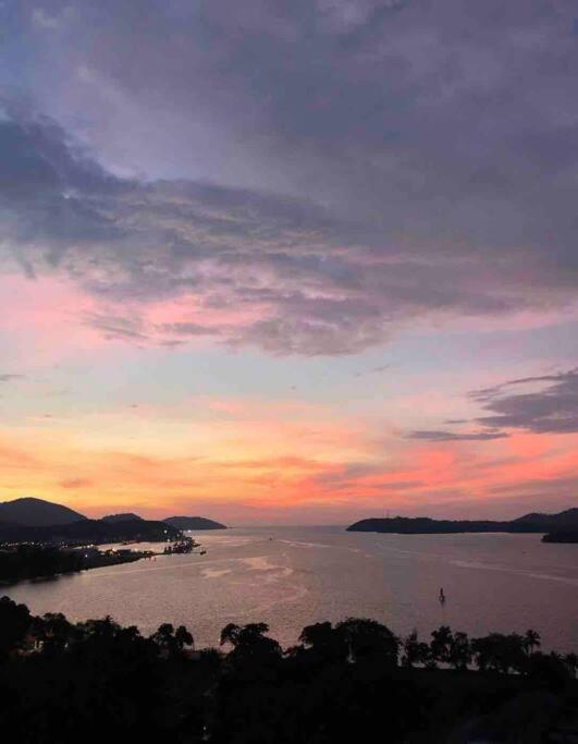 Jemhaus Studio Sunset Seaview [Netflix & Cuckoo] photo 6