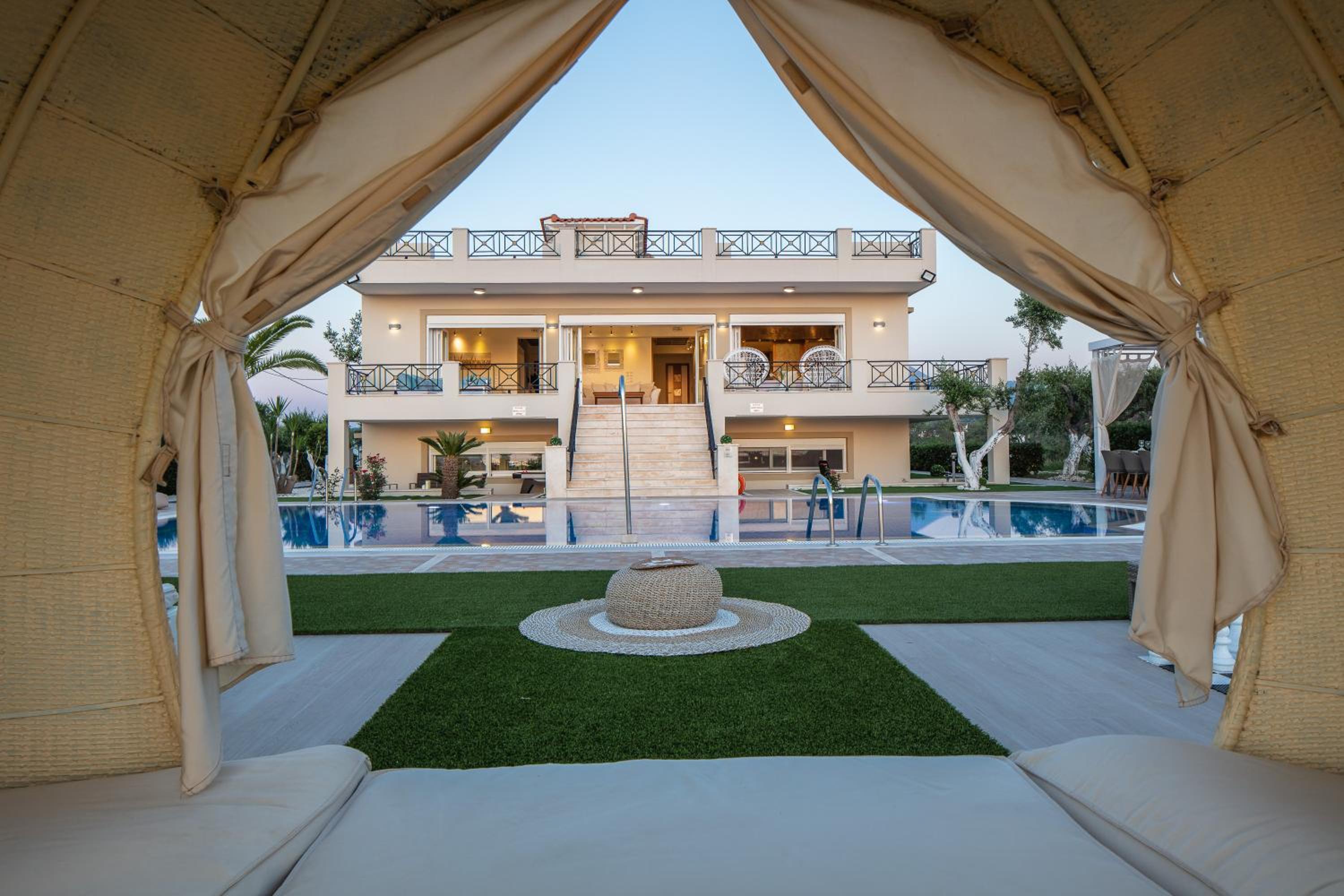 Hotel Villa Daphne - Image 1