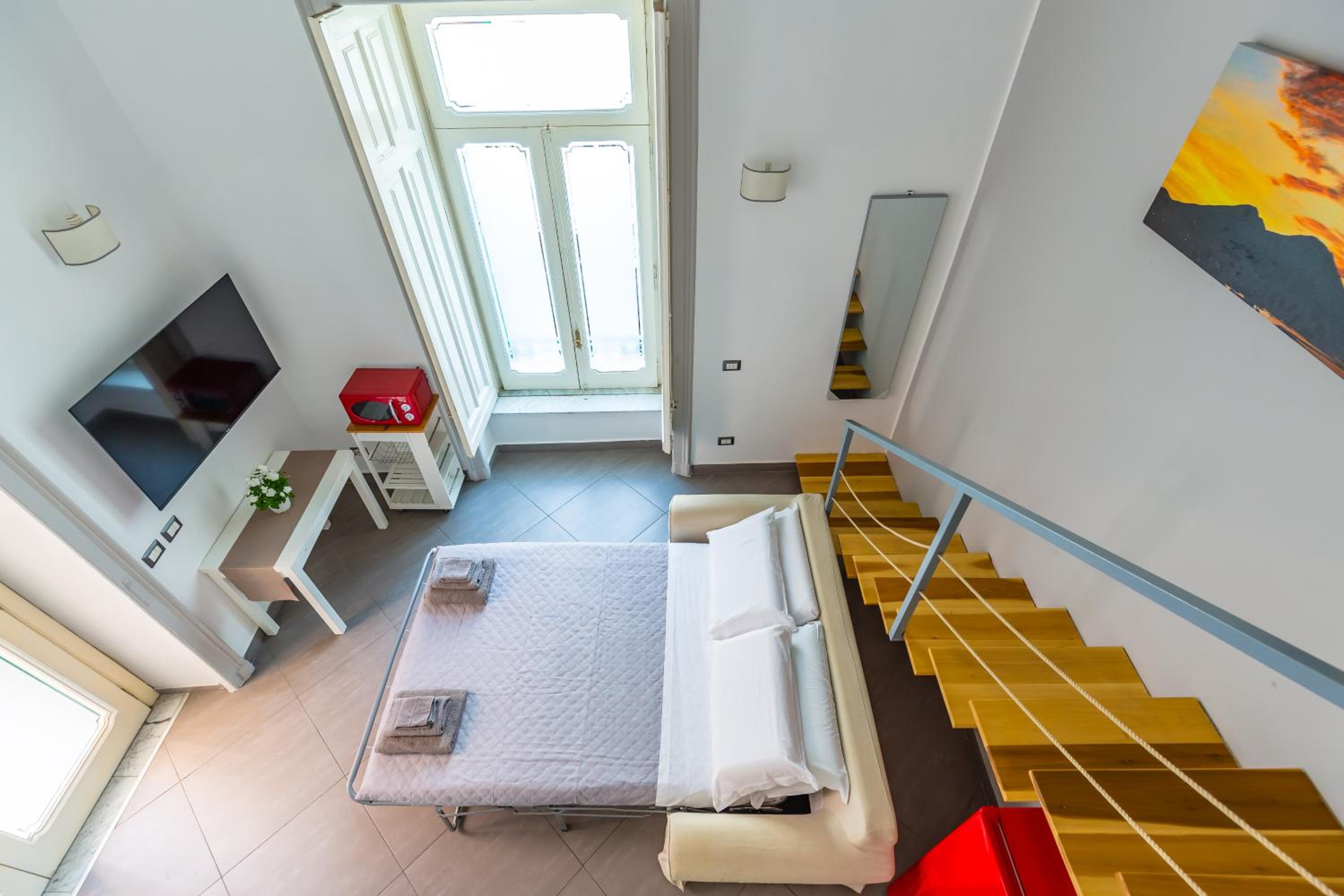 Duplex indipendente vicino al Lungomare Caracciolo