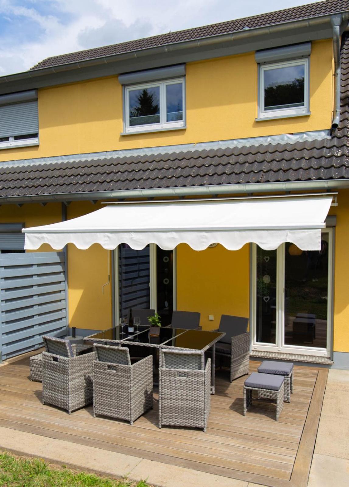 Ferienhaus Moselhöhe - 2023 neu renoviert, mit Design-Ausstattung & großem Garten