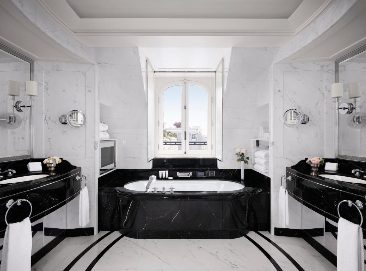 The Peninsula Paris 35