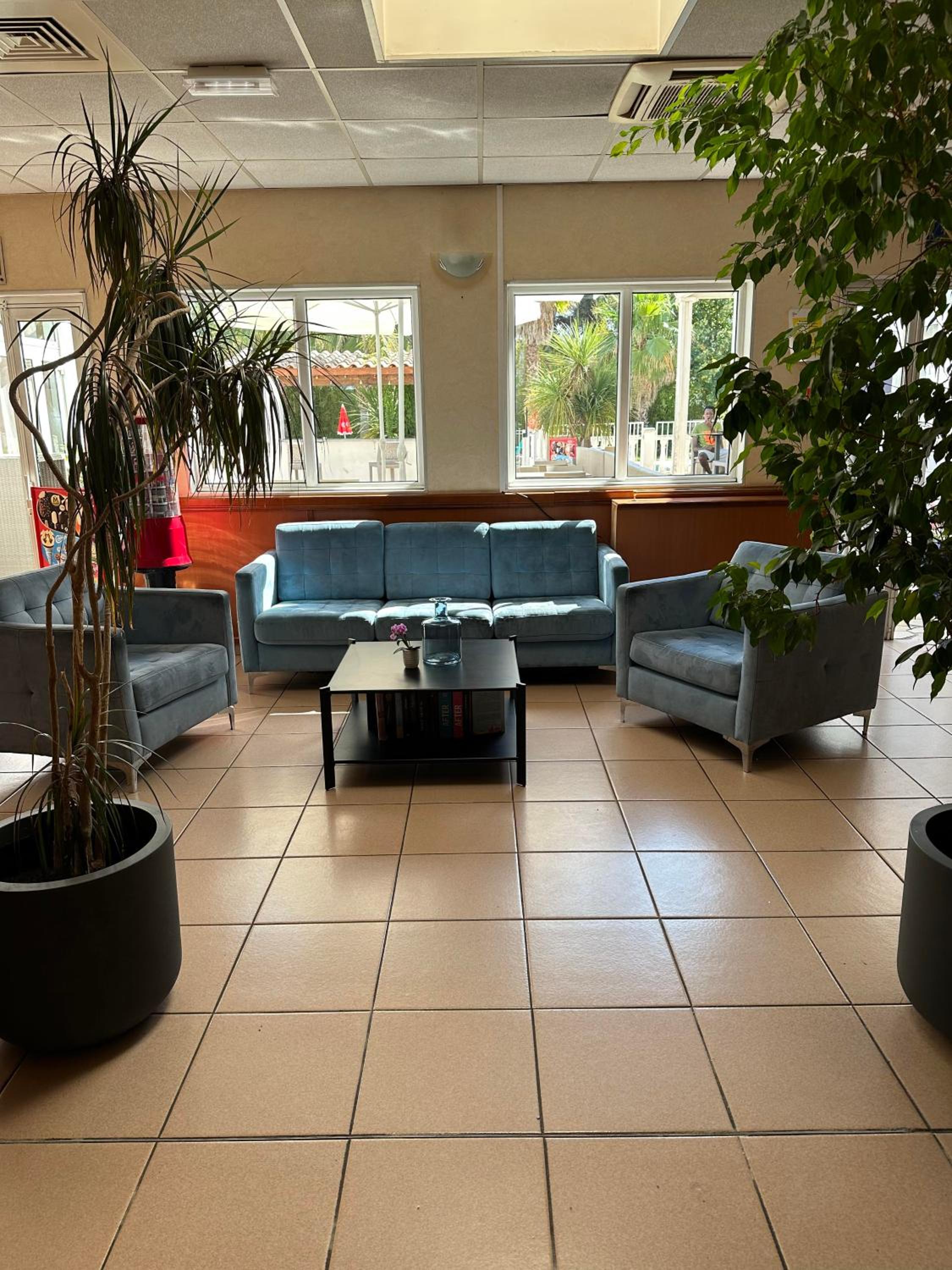 Lattes Vacations - Hotel  Restaurant Le Mejean - Parc des Expositions - Property Image 3