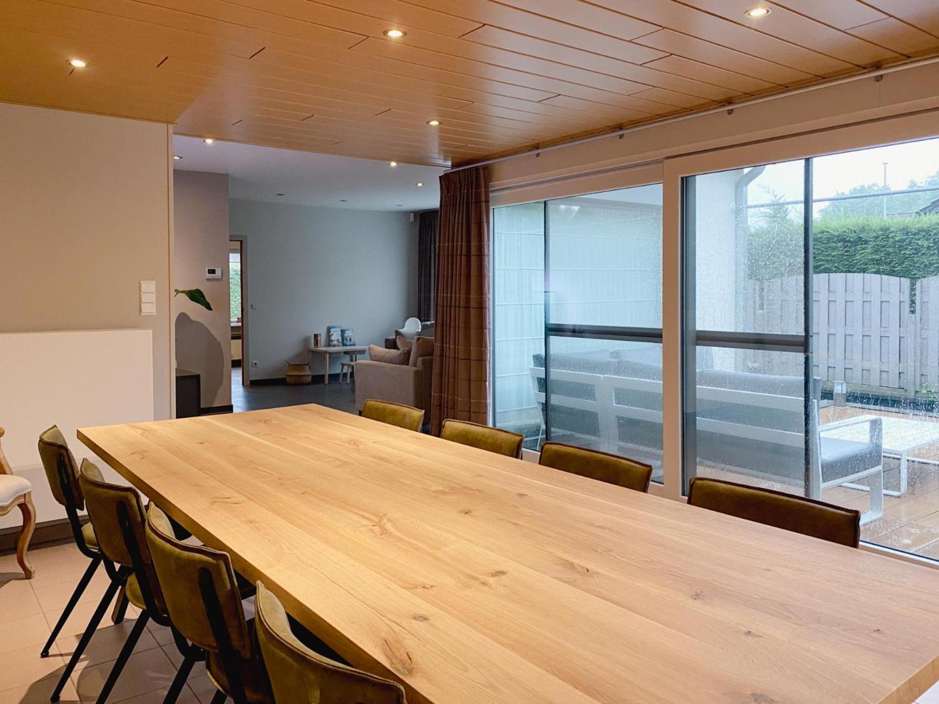 8P 4B Beautiful Villa with swimming pool in Zonhoven
