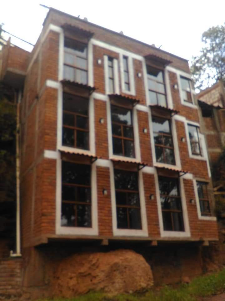 Hotel Gutz - Image 1