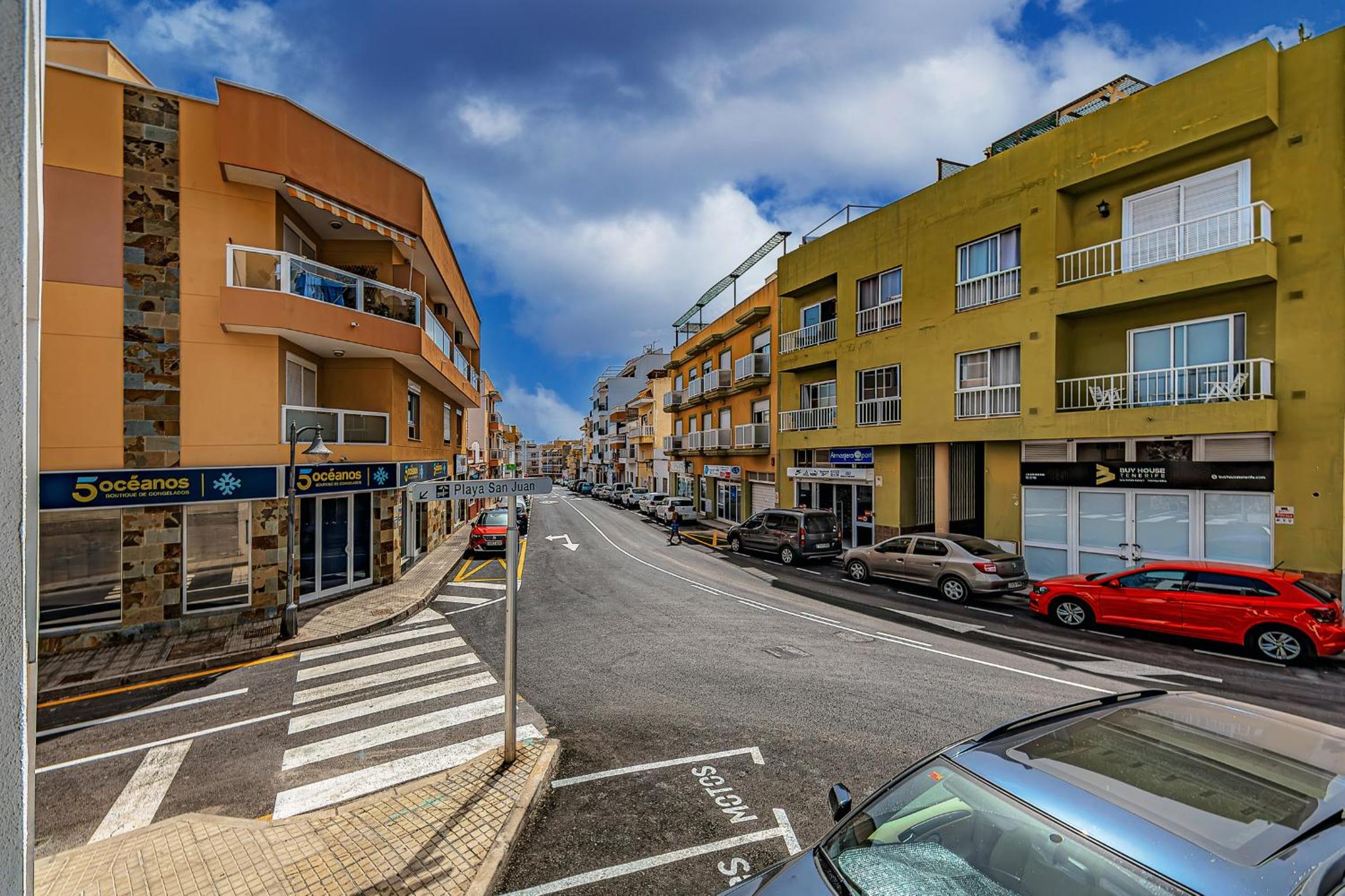 Luxury 2bedroom apartment on San Juan Beach view 3