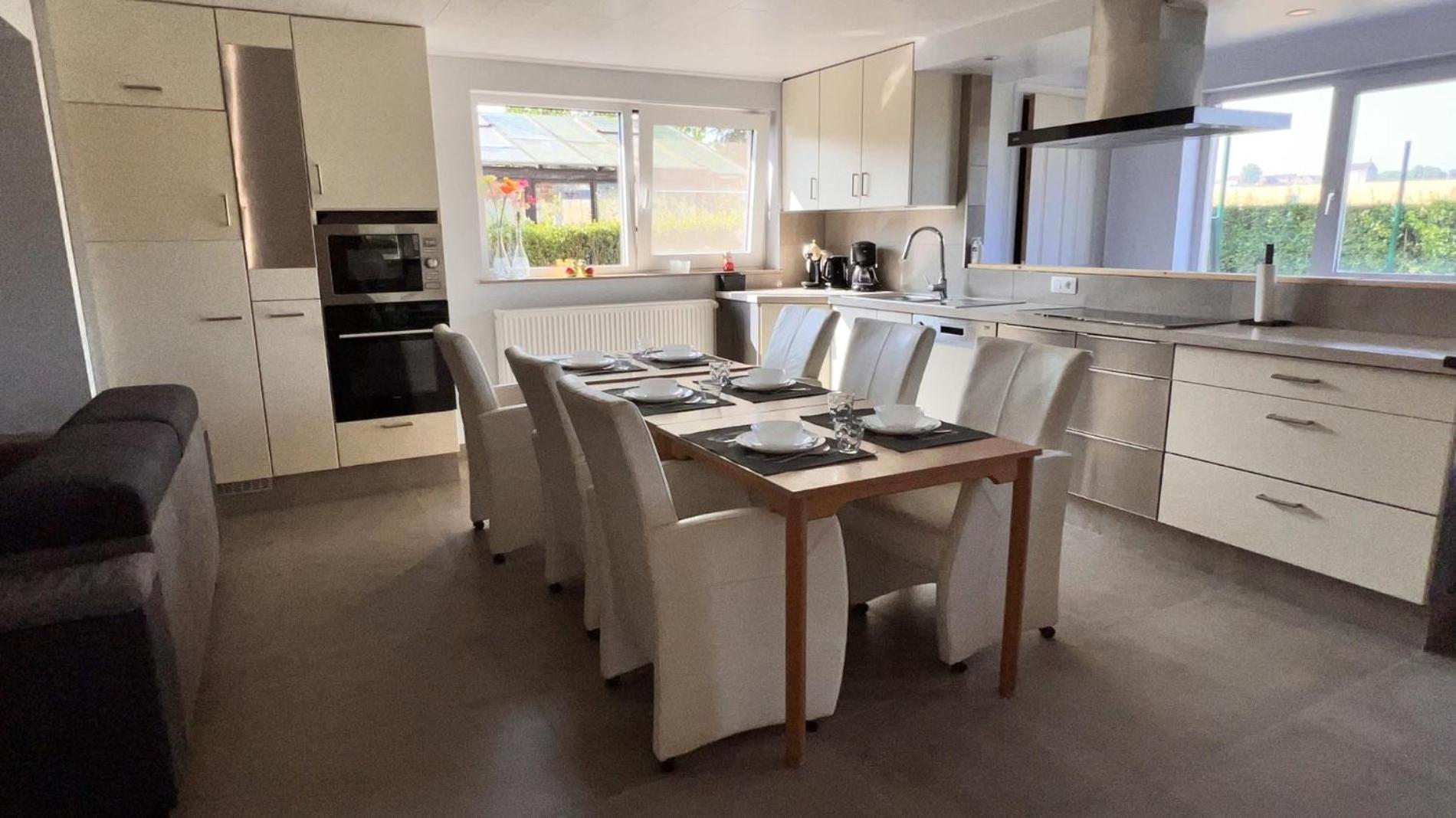 Lovely house in Heers with 2 bedrooms