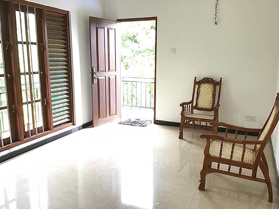 Private annex, 2 beds/2 rooms view 4