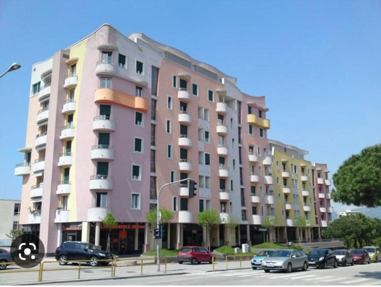 Capital Rooms