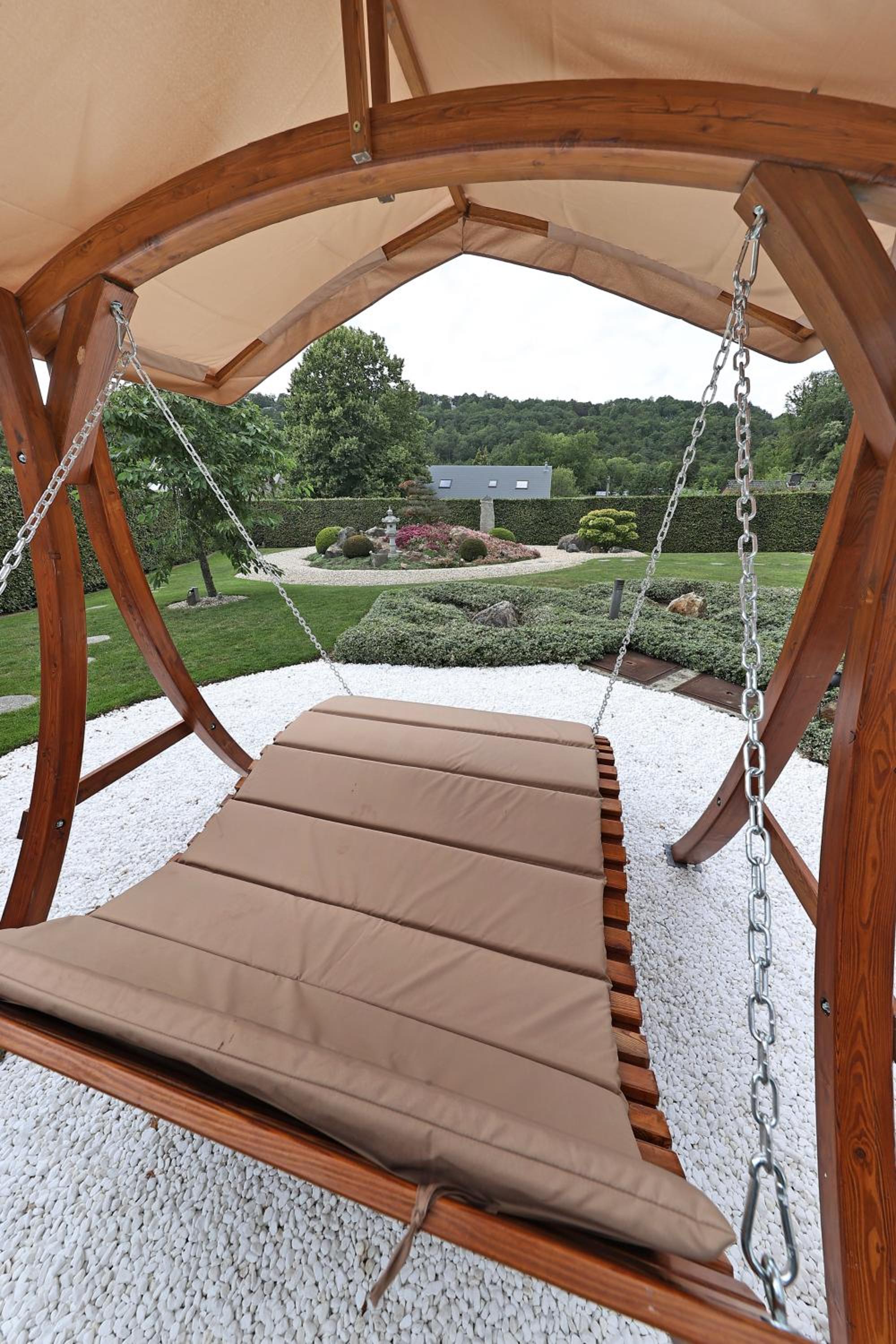 ONSEN PLACE by Ardenne Places