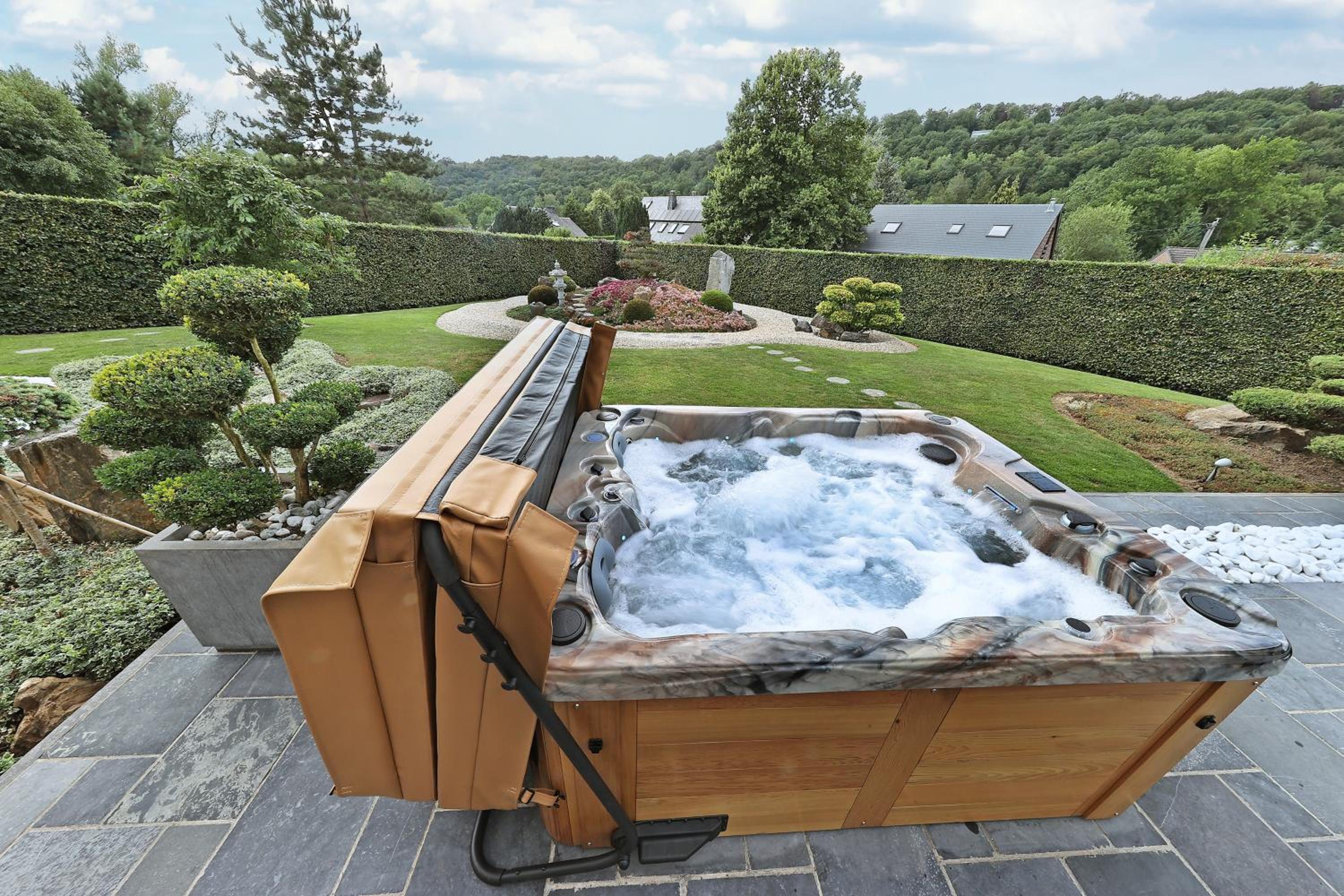 ONSEN PLACE by Ardenne Places