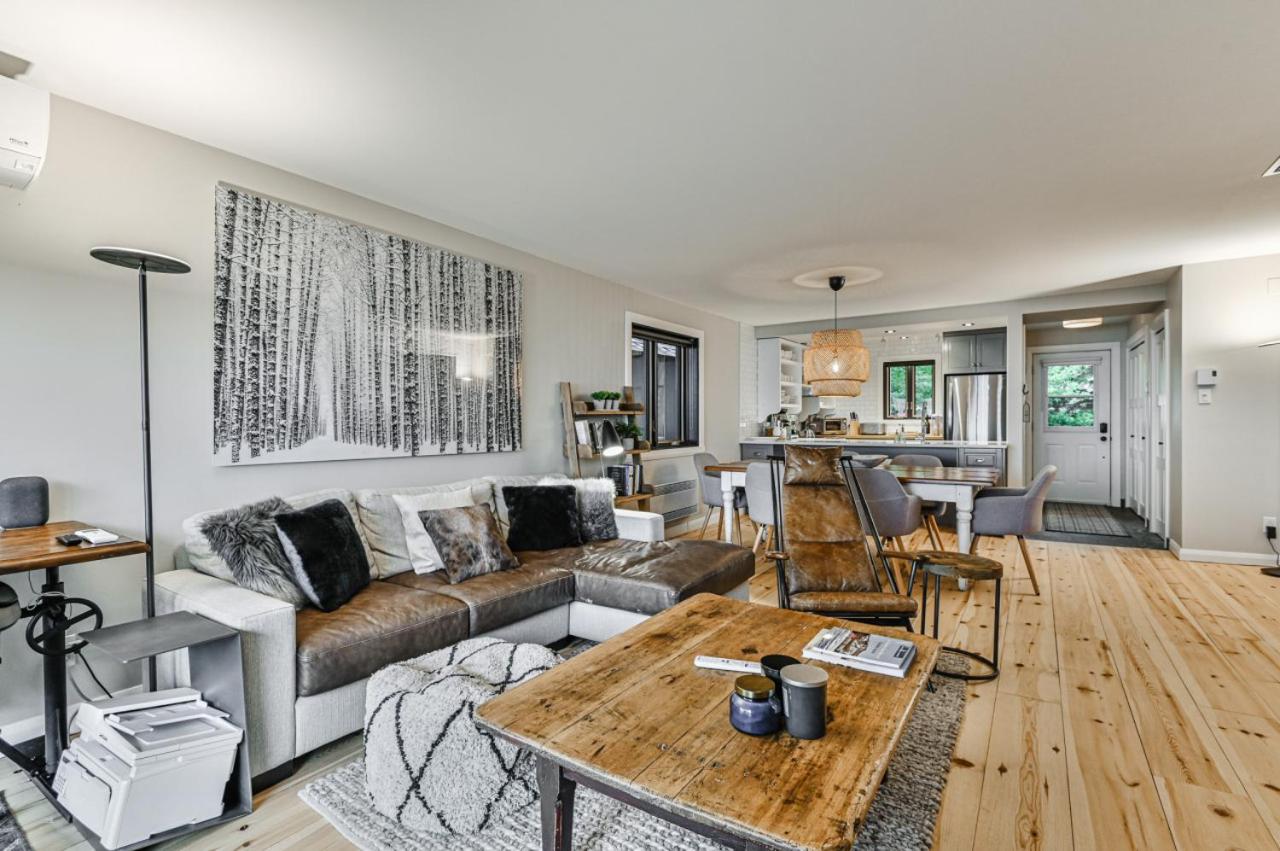 454 Hotel du Lac - Cozy 2BR Condo w Stunning Mountain & Lake Views