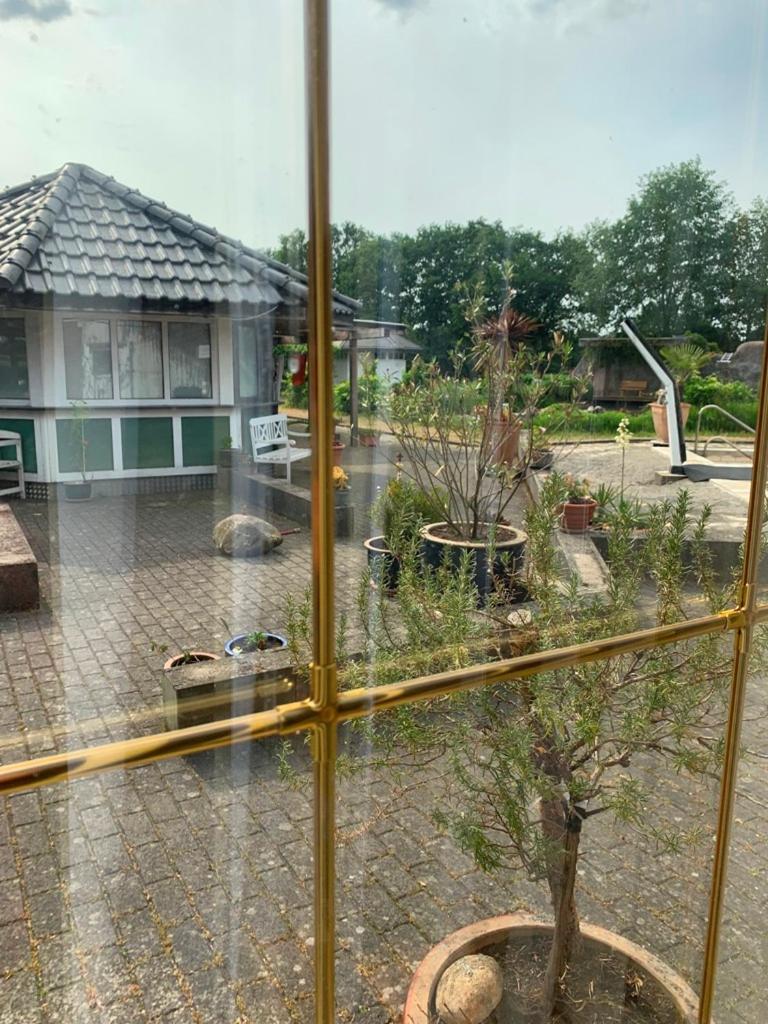 IQBAL-Hütte (die Moorperle)