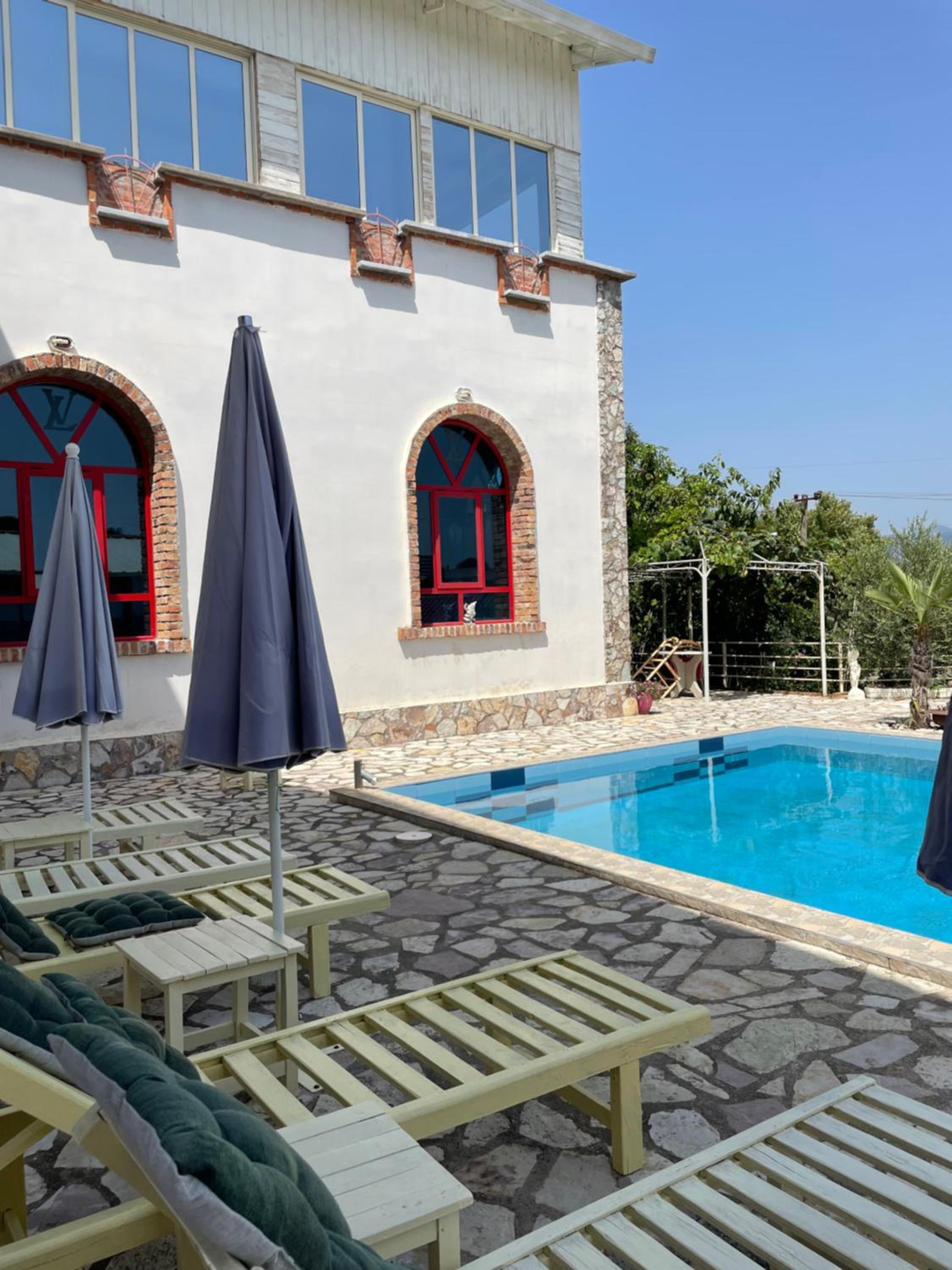 Vila Livio - Guest house Rreshen Mirdite