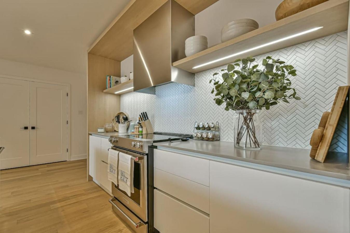 203 Verbier Building 7 - 5BR Tremblant Lux Condo Close to Everything