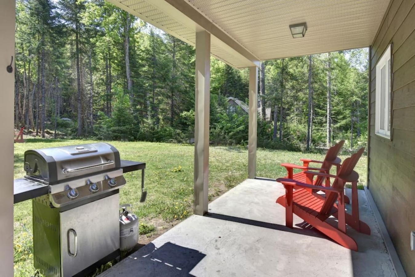 46 Impasse - Lac Superior Getaway 3BR Home w Hot Tub
