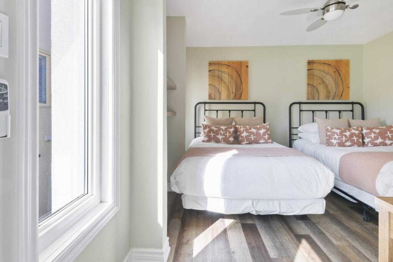 3BR Bright Mountain View Condo at Blue on Monterra
