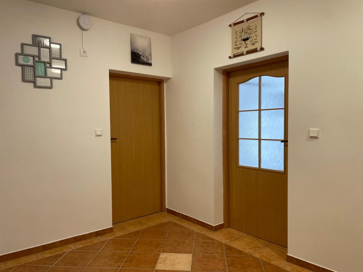 Villa Upwind view 4