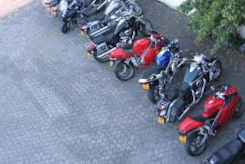 ERDGESCHOSS WOHNUNG BIS 10 PERSONEN ZENTRUM WINTERBERG