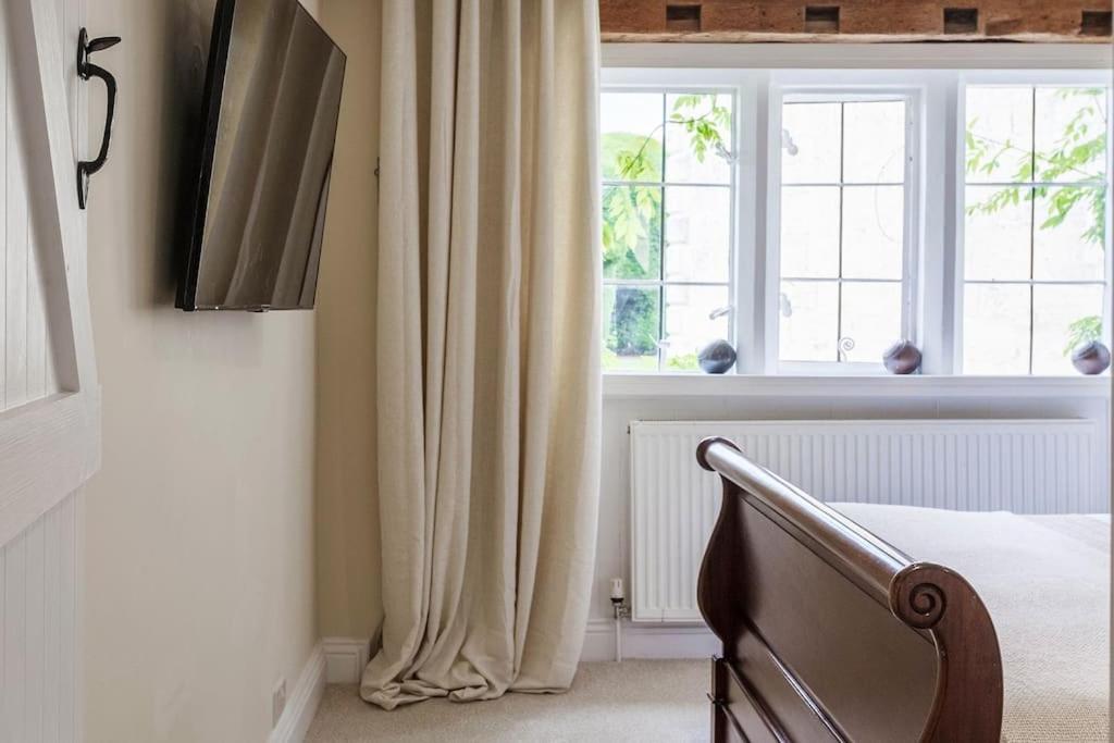 Stylish Painswick Getaway