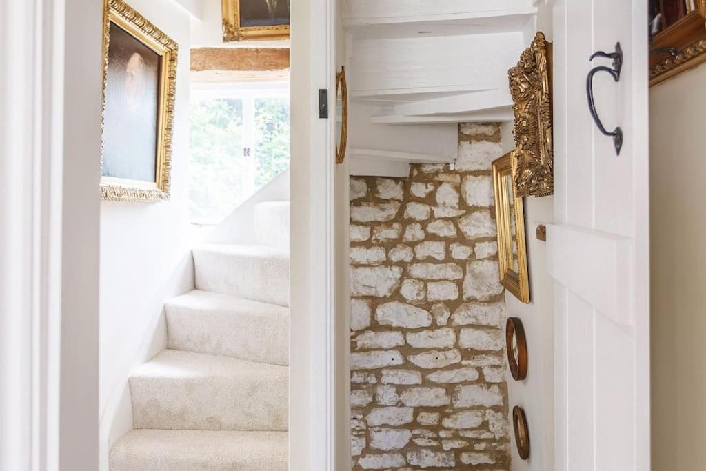 Stylish Painswick Getaway