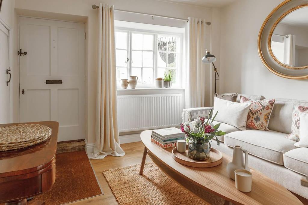 Stylish Painswick Getaway