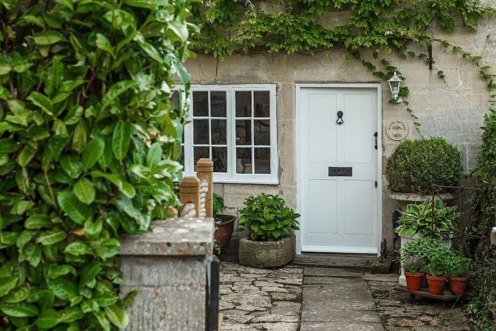 Stylish Painswick Getaway