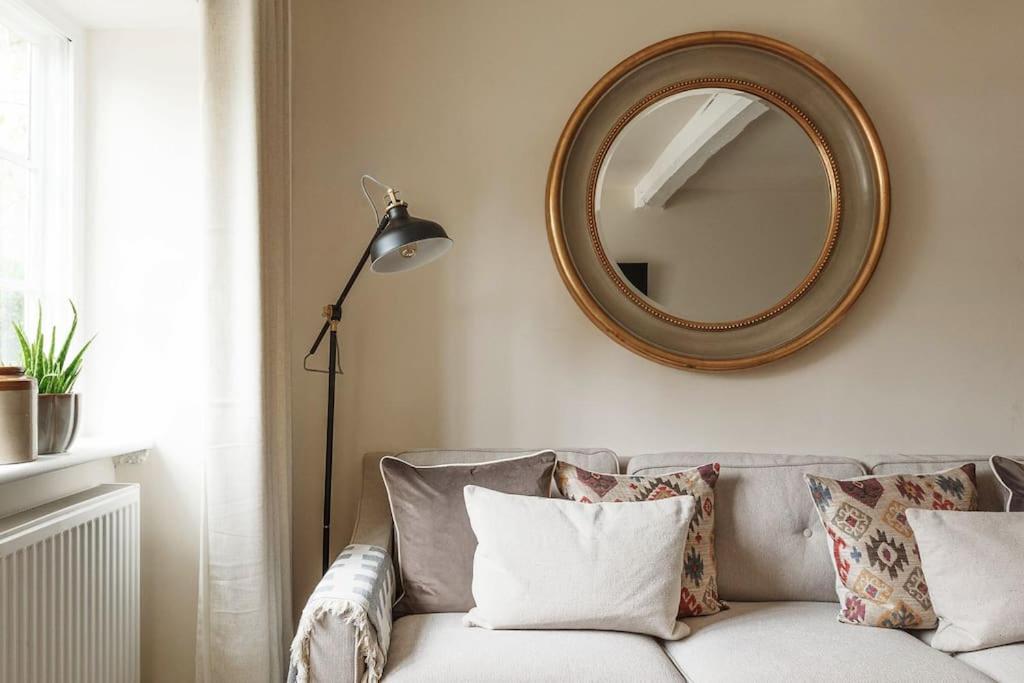Stylish Painswick Getaway