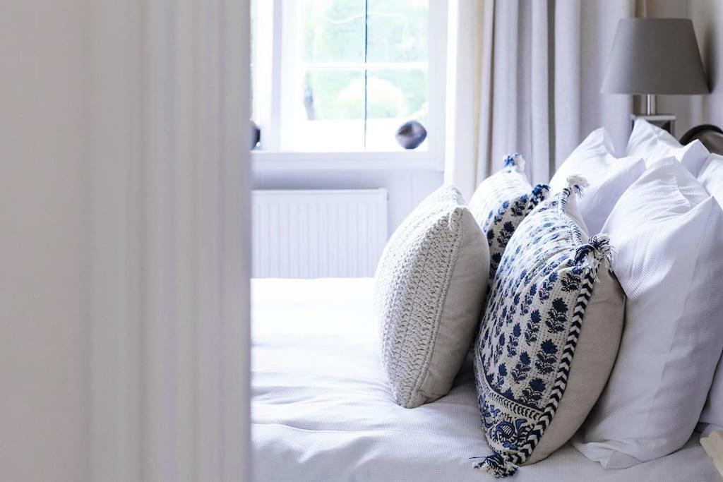Stylish Painswick Getaway