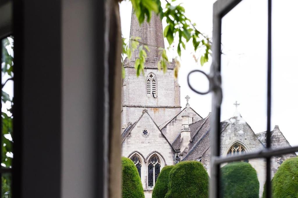 Stylish Painswick Getaway
