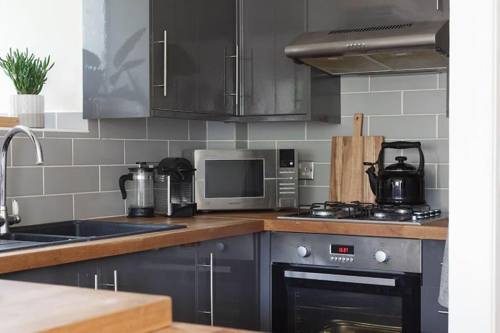 Stylish Painswick Getaway