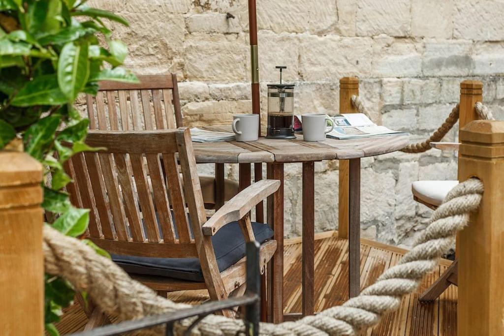 Stylish Painswick Getaway