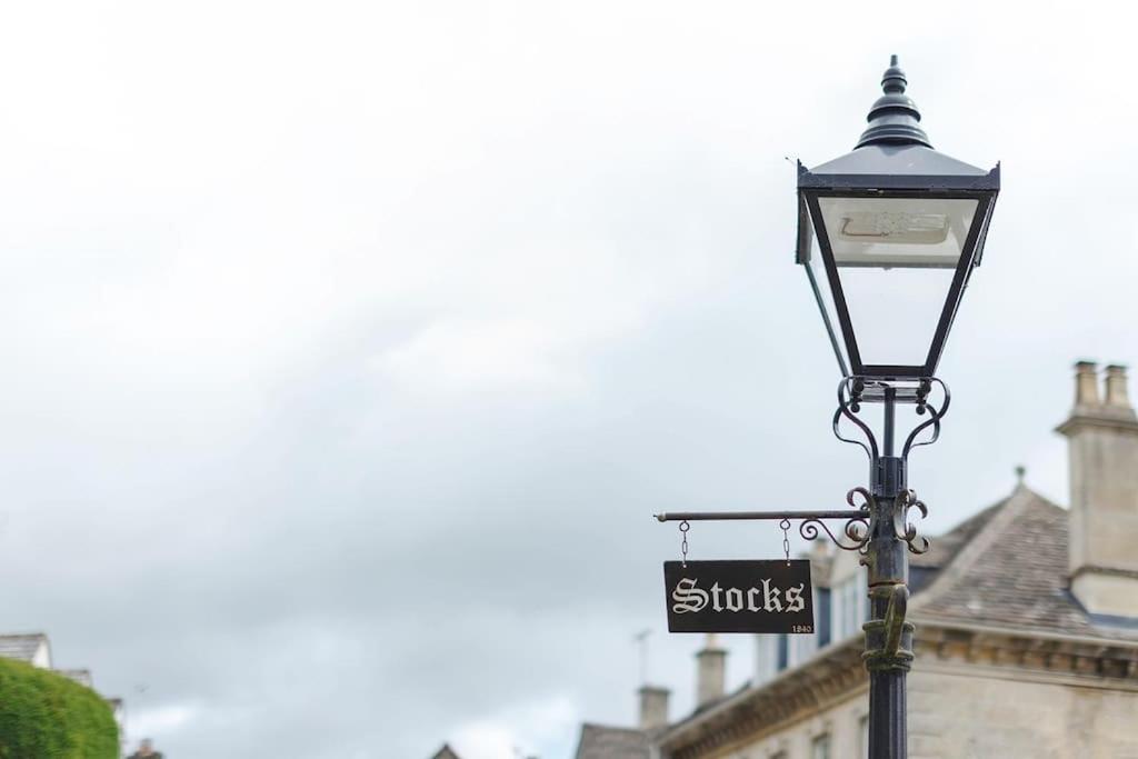 Stylish Painswick Getaway