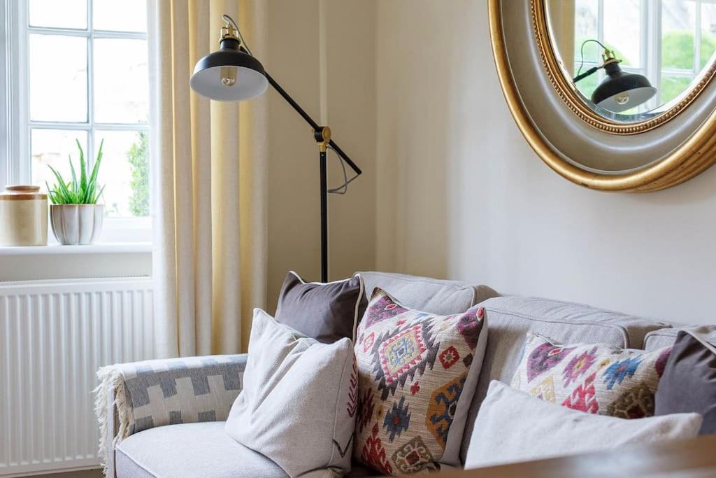 Stylish Painswick Getaway