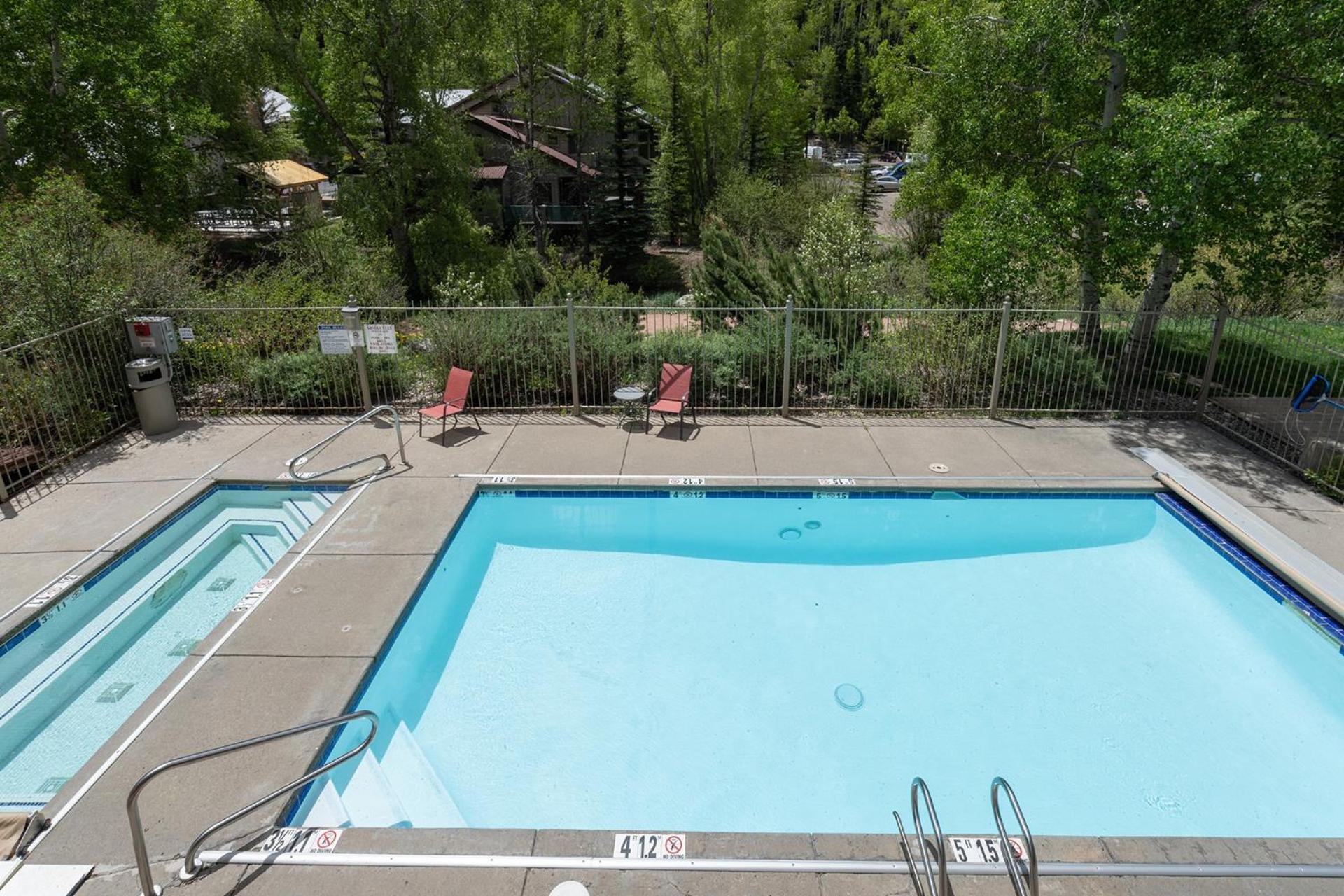 Riverside Condo, Walk Everywhere Viking Lodge 212 condo