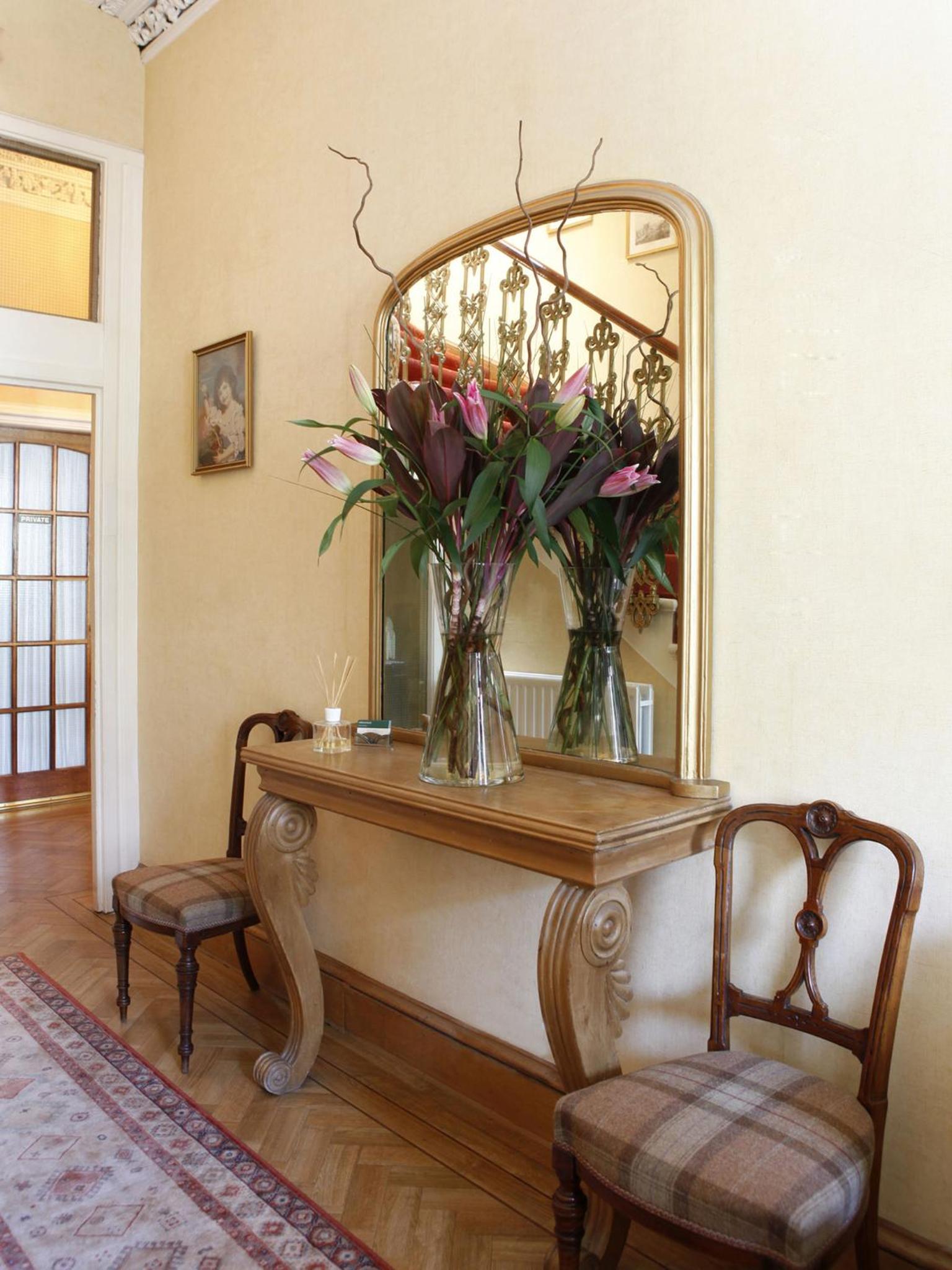 Abbotsford Guest House