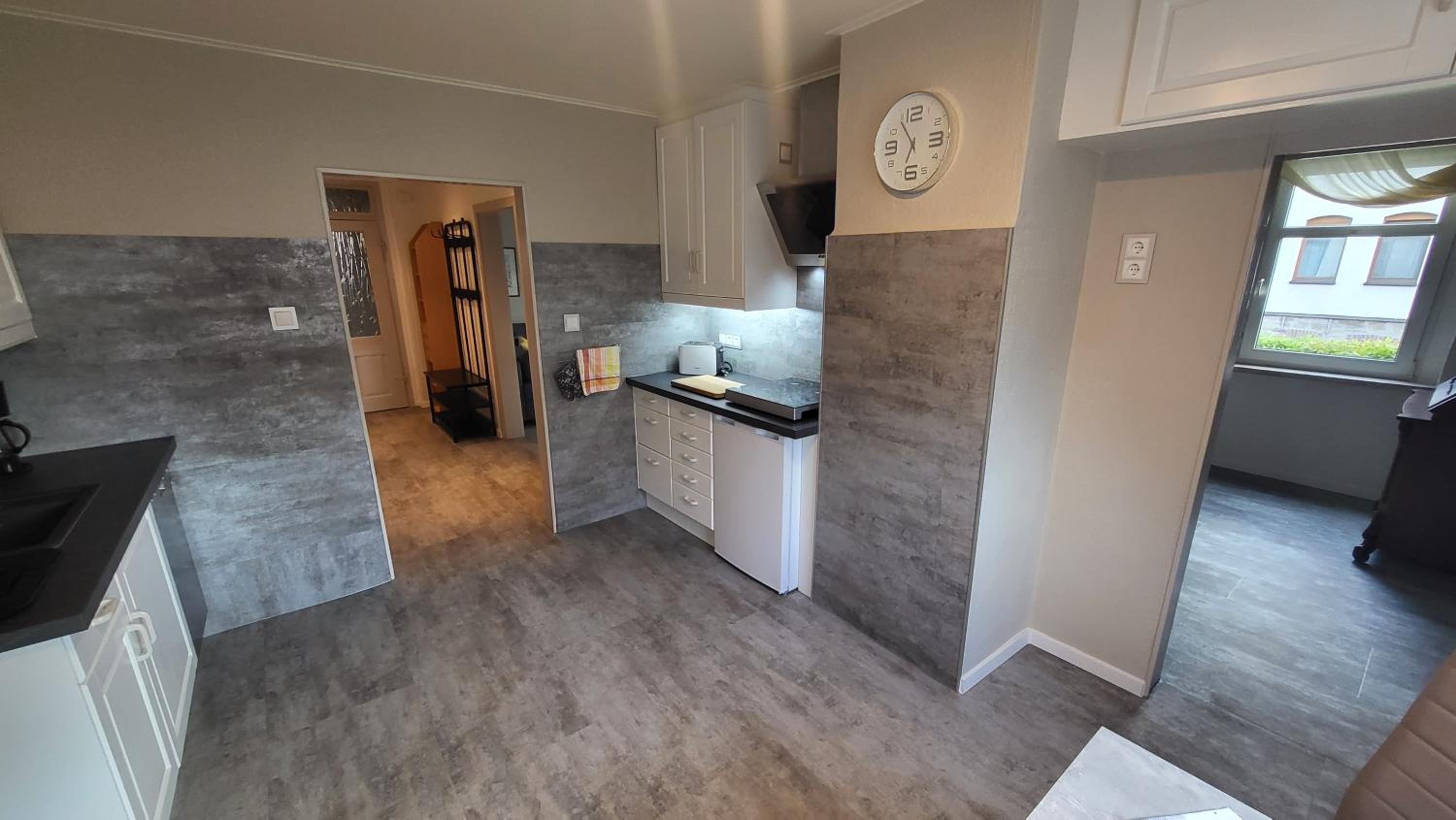 Apartments am Saalebogen mit Gartenterrasse, Grillkamin und freie Parkplätze